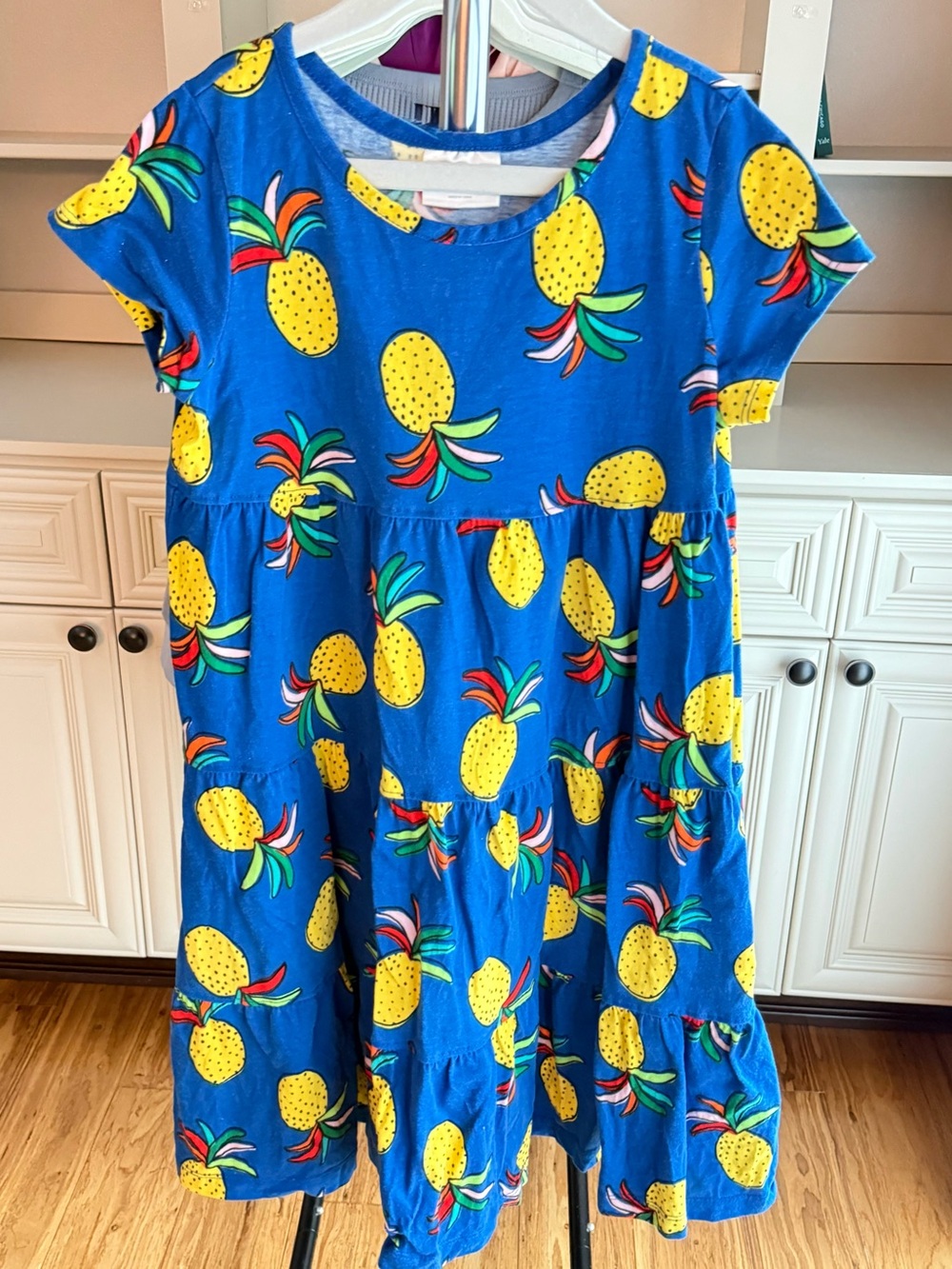 Hanna Anderson Short Sleeve Tiered Dress Twirl Pineapple Print Blue Cotton Sz 8